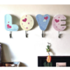 Kit com 4 Ganchos adesivos para parede LOVE Multiuso Decoração - Image 2